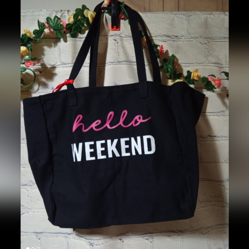 See Updated listing Max offer's Hello Weekend Pink Word print Large Totebag - Picture 5 of 15